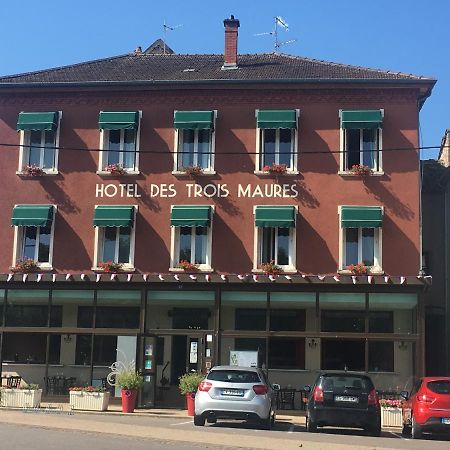 Hotel-Restaurant Les Trois Maures Verdun-sur-le-Doubs Exterior foto